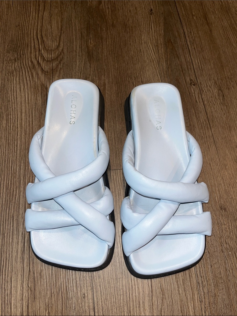 ALOHAS Pale Blue Padded Crisscross Slide Sandals